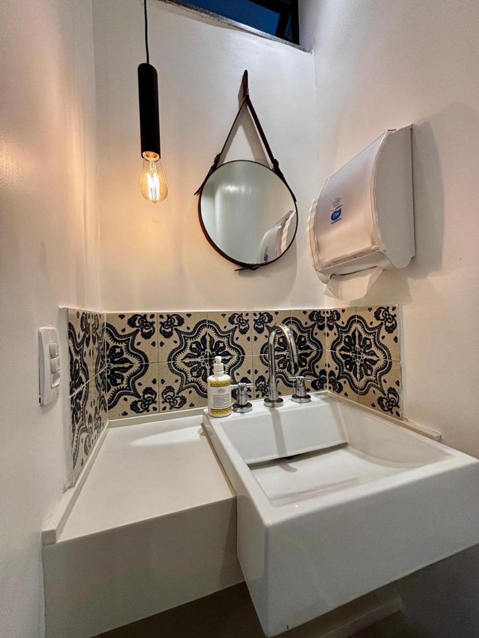 Escola Meditacao Ipanema - Quarto No Coracao Do Bairro Рио-де-Жанейро Экстерьер фото